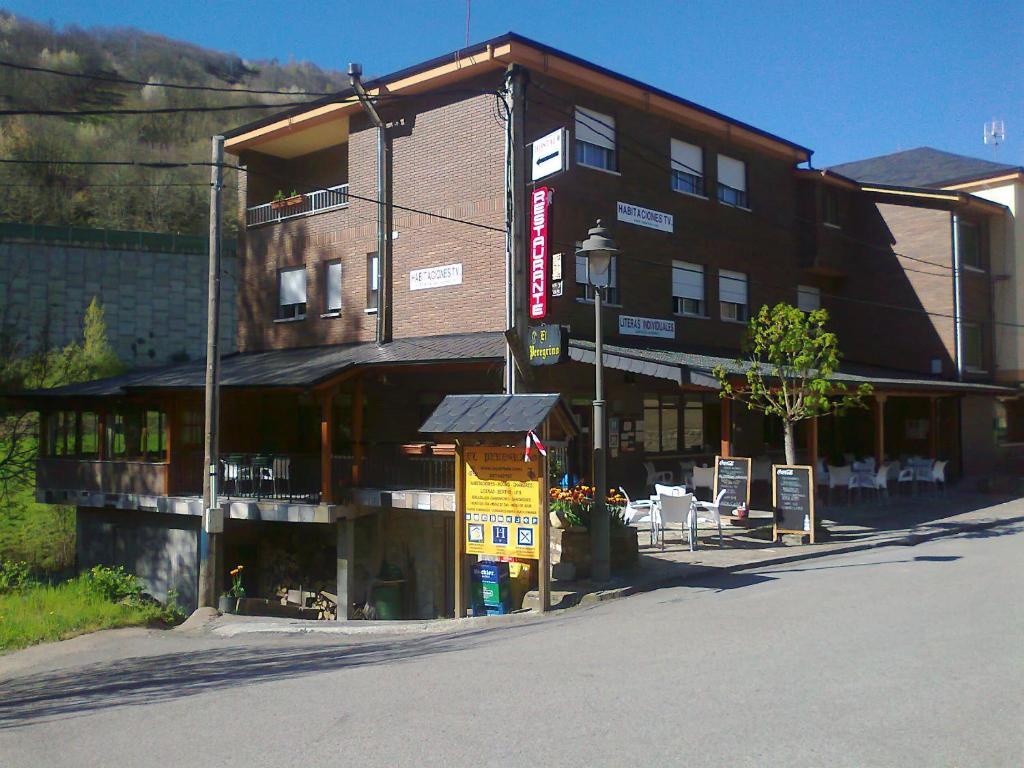 Hostal El Peregrino 拉波尔特拉德瓦尔卡 外观 照片