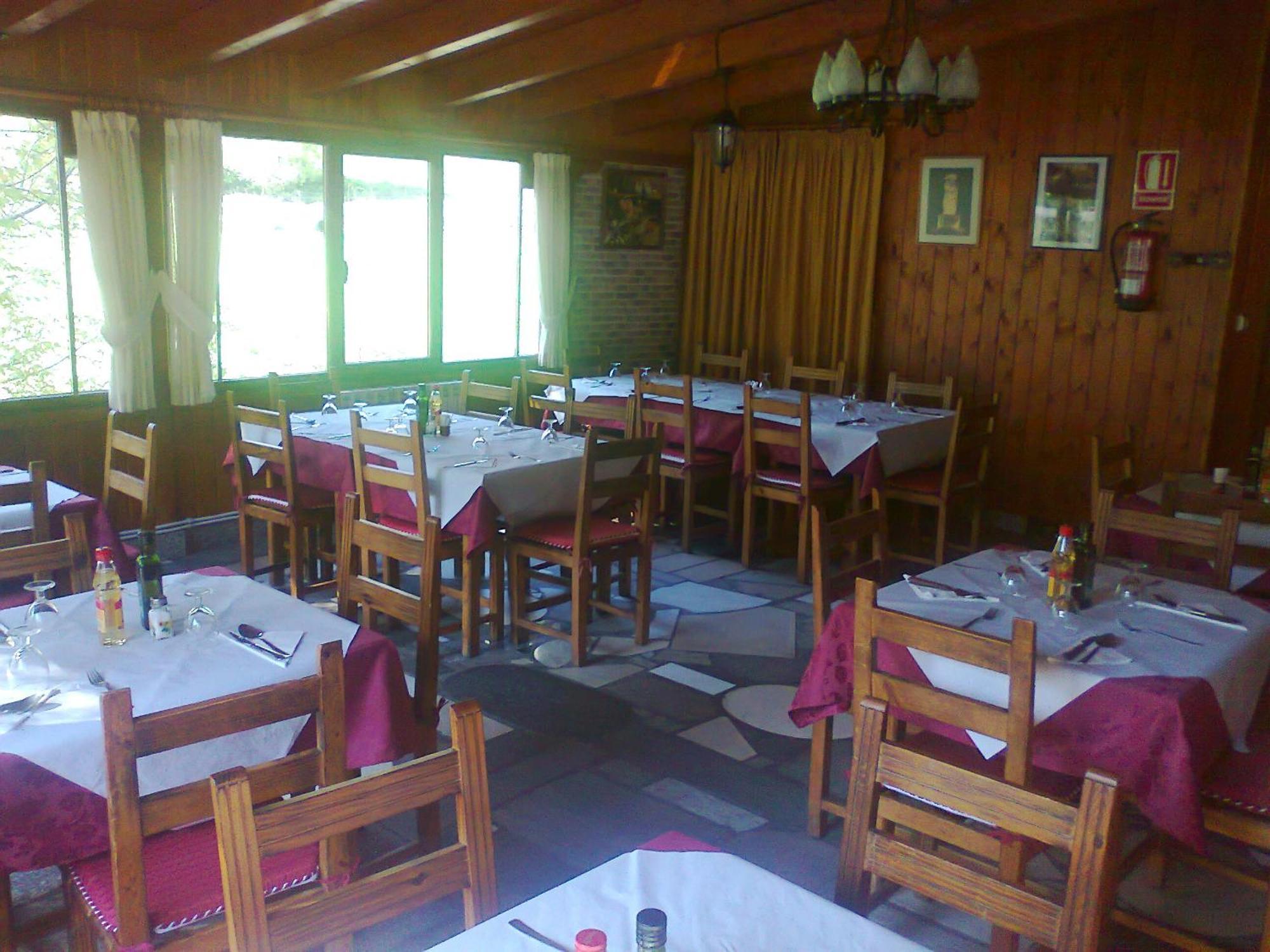 Hostal El Peregrino 拉波尔特拉德瓦尔卡 外观 照片
