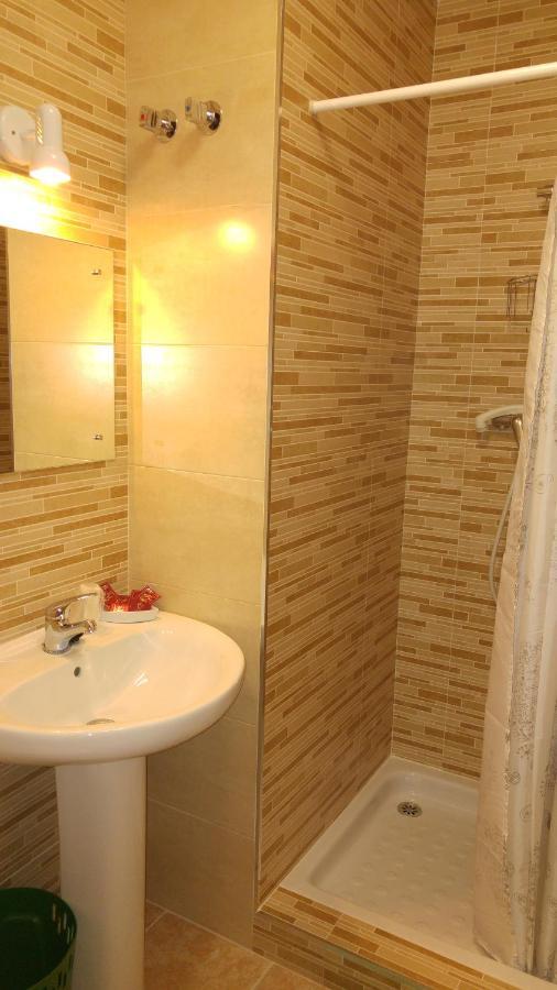Hostal El Peregrino 拉波尔特拉德瓦尔卡 外观 照片